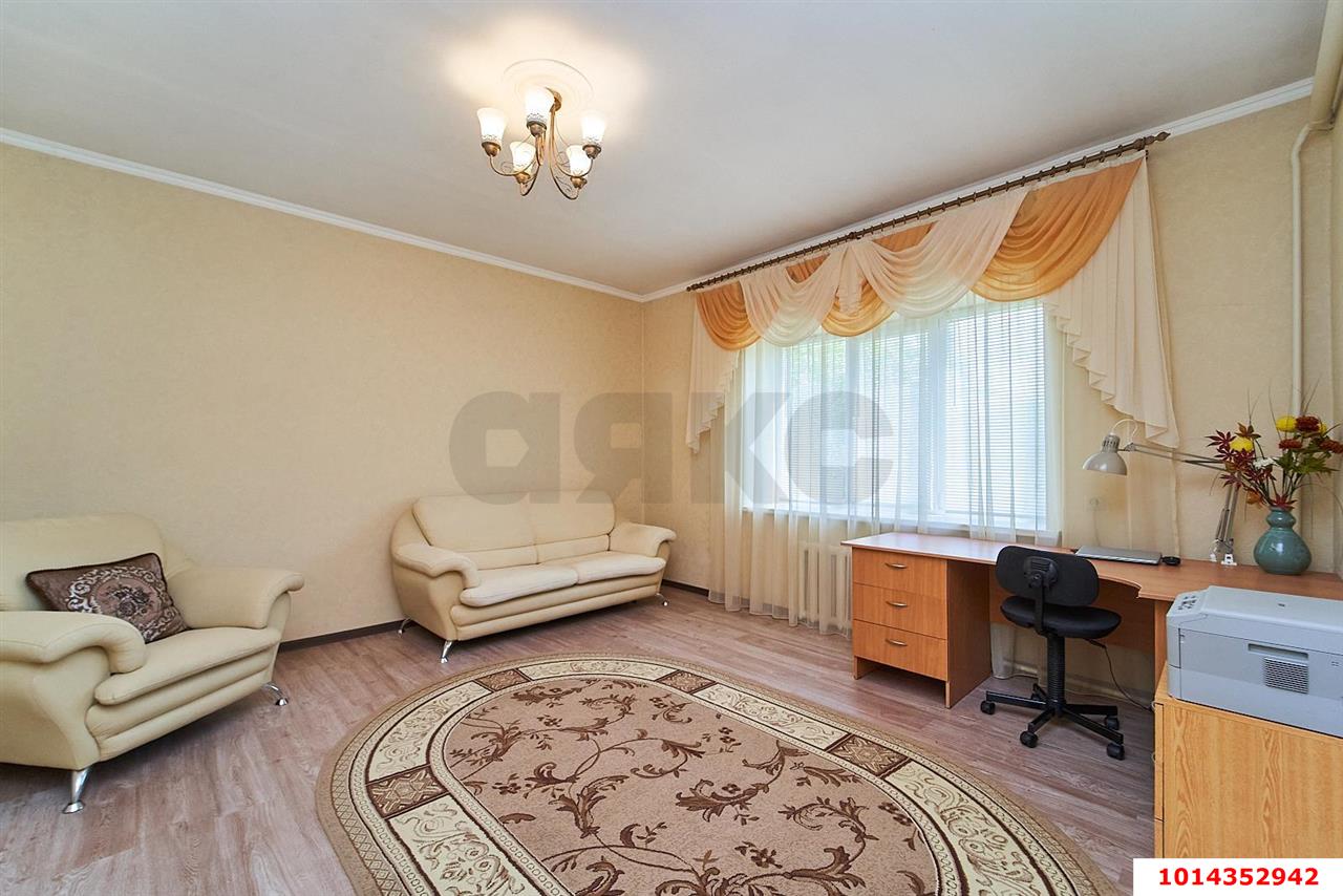 Фото №6: Дом 563&nbsp;м² + 12.38&nbsp;сот., 3&nbsp;эт. - Северская, пер. Солнечный, 7