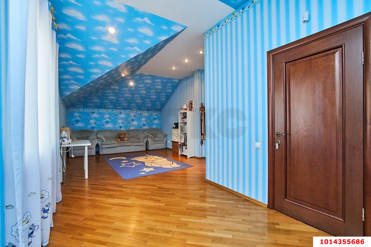Фото №10: Дом 412&nbsp;м² + 8&nbsp;сот., 3&nbsp;эт. - Краснодар, Прикубанский внутригородской округ, Калинино, мкр. Завод Радиоизмерительных Приборов, ул. Алуштинская