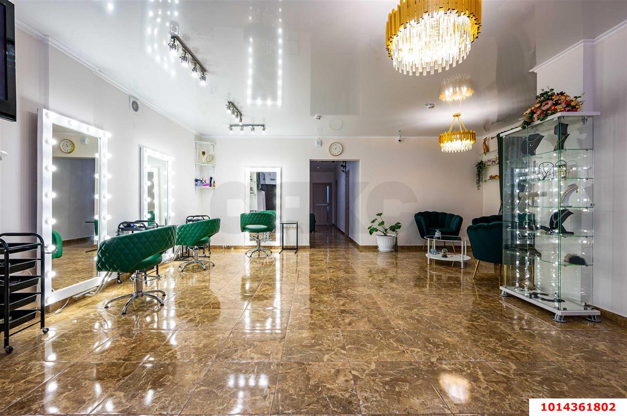 Фото №2: Торговое помещение 90&nbsp;м², 10&nbsp;эт. - Новая Адыгея, мкр. жилой комплекс Тургеневский Двор, ул. Тургеневское шоссе, 1к1