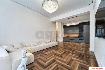 Фото №1: 2-комнатная квартира 72&nbsp;м², 6/15&nbsp;эт. - Краснодар, мкр. ЖК Девелопмент Плаза, ул. имени 40-летия Победы, 33Г