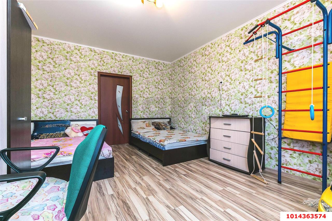 Фото №8: 3-комнатная квартира 85&nbsp;м², 2/2&nbsp;эт. - Новотитаровская, ул. 8 Марта, 23/1