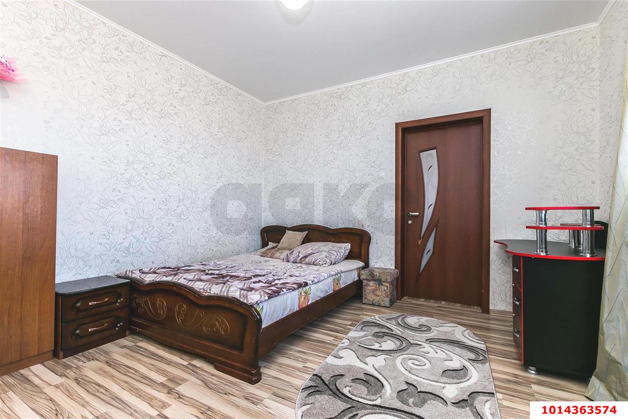 Фото №2: 3-комнатная квартира 85&nbsp;м², 2/2&nbsp;эт. - Новотитаровская, ул. 8 Марта, 23/1