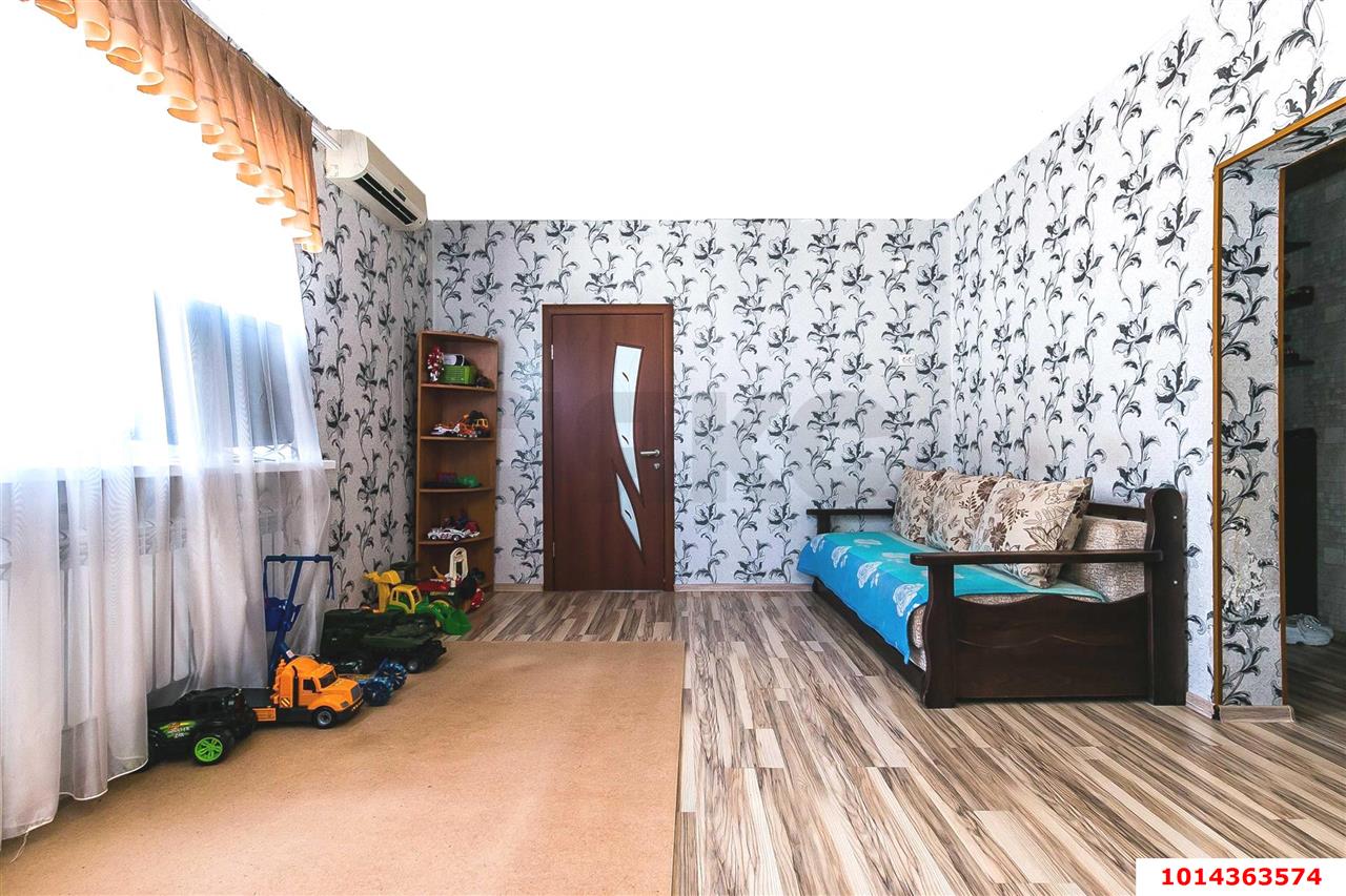 Фото №5: 3-комнатная квартира 85&nbsp;м², 2/2&nbsp;эт. - Новотитаровская, ул. 8 Марта, 23/1