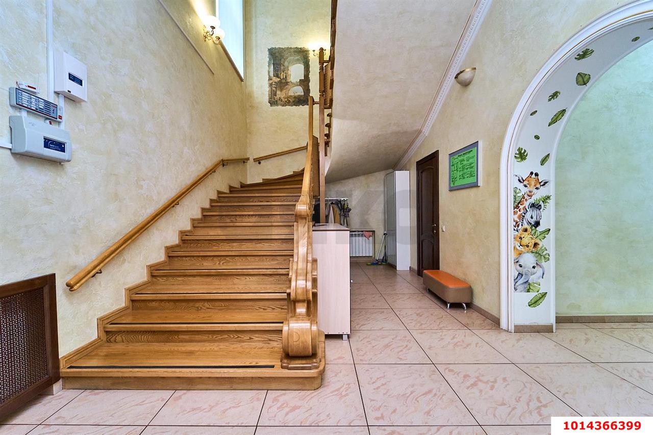 Фото №13: Отдельное здание 878&nbsp;м², 1/2&nbsp;эт. - Краснодар, Западный внутригородской округ, мкр. Центральный, ул. Чапаева, 70