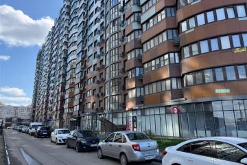 Фото №1: Торговое помещение 127 м², 1/15 эт. - Краснодар, мкр. жилой комплекс Россинский Парк, ул. Командорская, 15