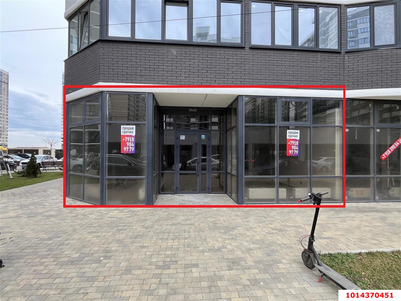 Фото №3: Торговое помещение 90&nbsp;м², 1/24&nbsp;эт. - Краснодар, Прикубанский внутригородской округ, Россинского, мкр. жилой комплекс Дружный-2, б-р Адмиралтейский, 3к2