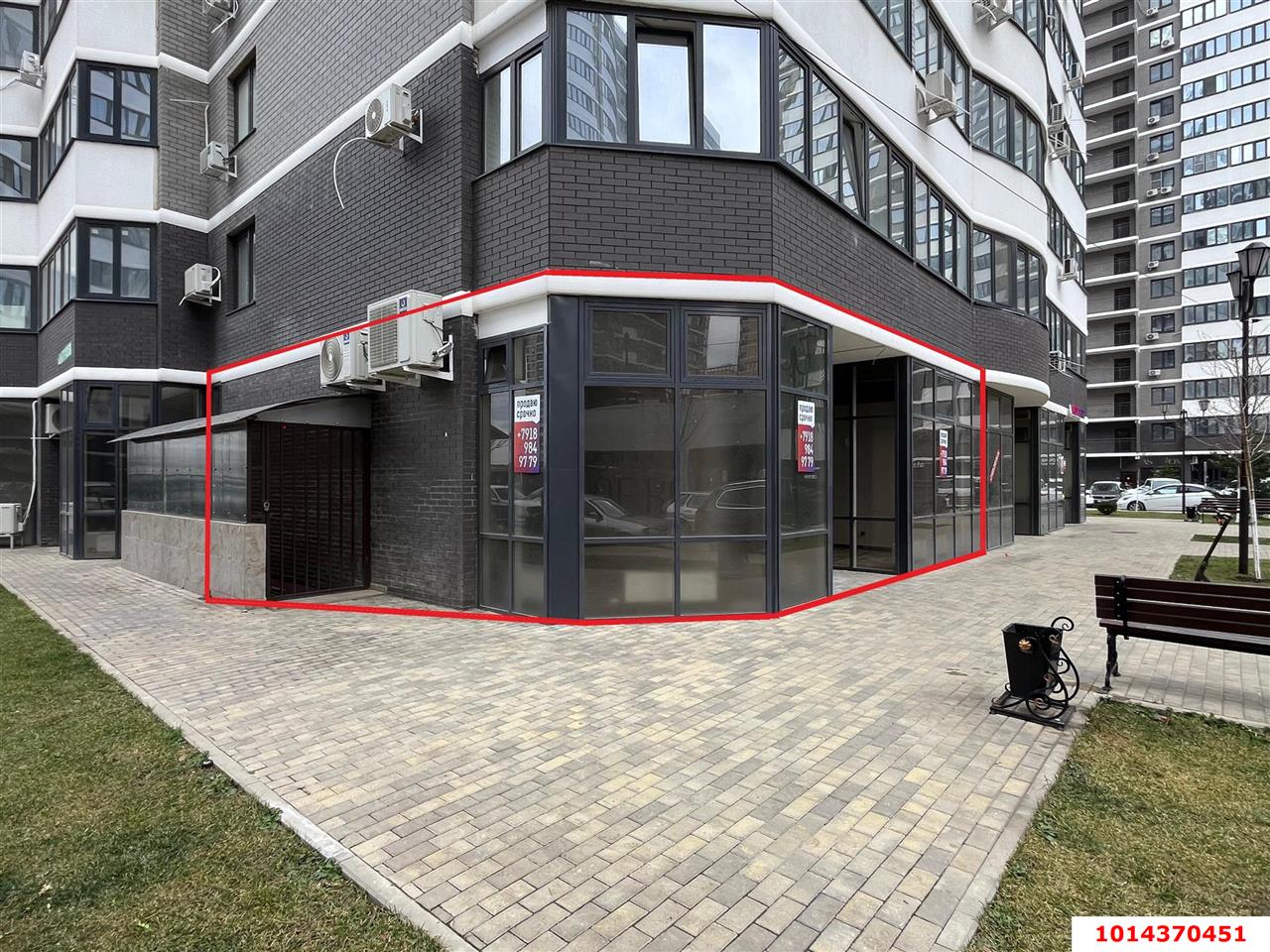 Фото №4: Торговое помещение 90&nbsp;м², 1/24&nbsp;эт. - Краснодар, Прикубанский внутригородской округ, Россинского, мкр. жилой комплекс Дружный-2, б-р Адмиралтейский, 3к2