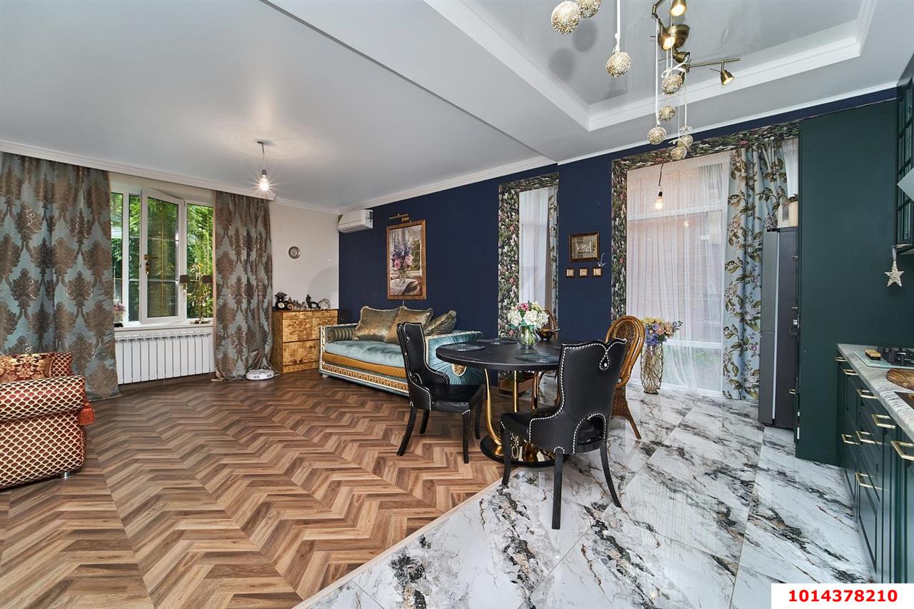 Фото №4: 2-комнатная квартира 64&nbsp;м², 2/3&nbsp;эт. - Краснодар, Центральный внутригородской округ, Покровка, мкр. Центральный, ул. Щорса, 5