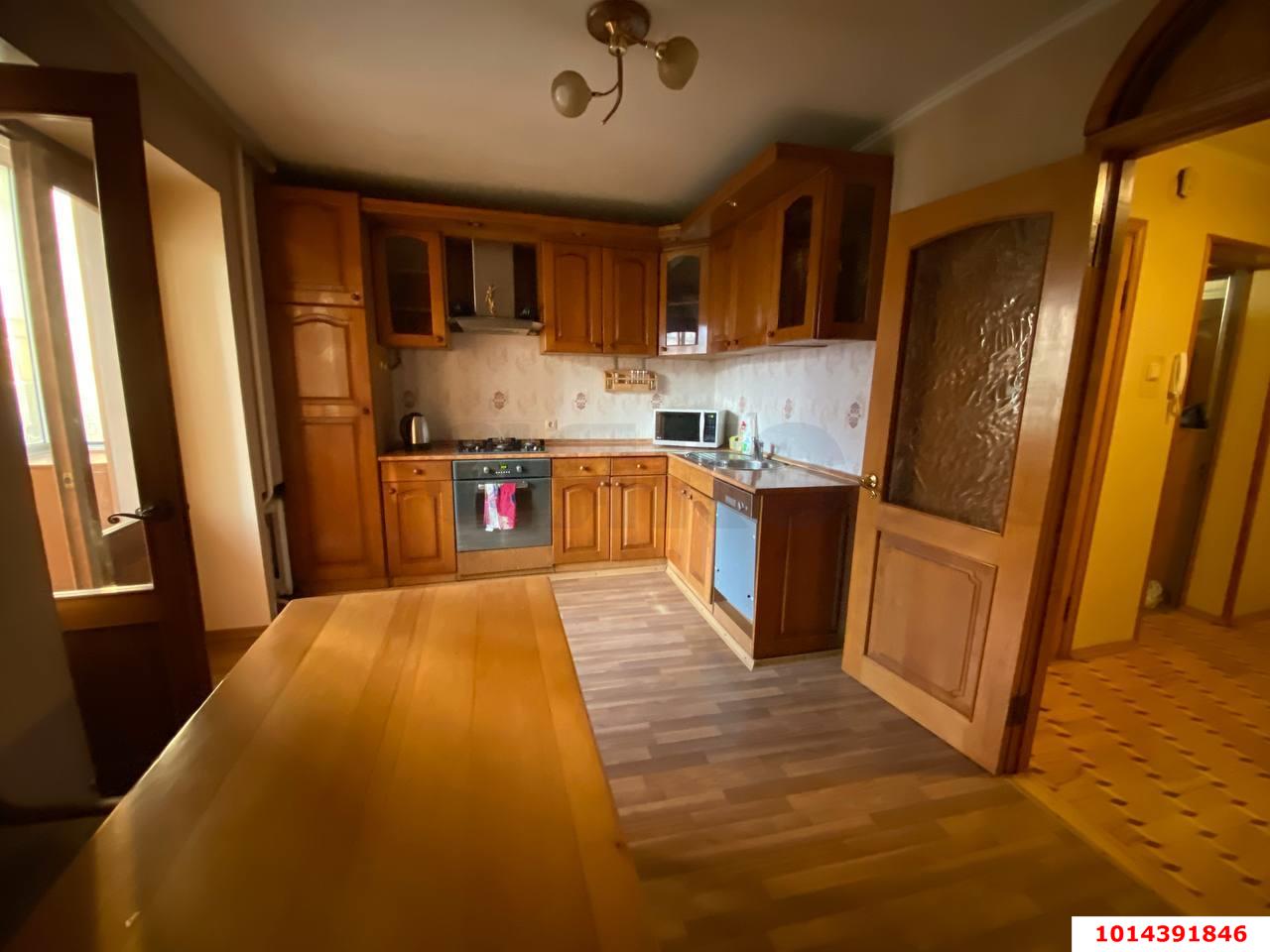 Фото №1: 4-комнатная квартира 126&nbsp;м², 4/10&nbsp;эт. - Краснодар, Прикубанский внутригородской округ, мкр. Завод Измерительных Приборов, ул. имени 40-летия Победы, 33/1