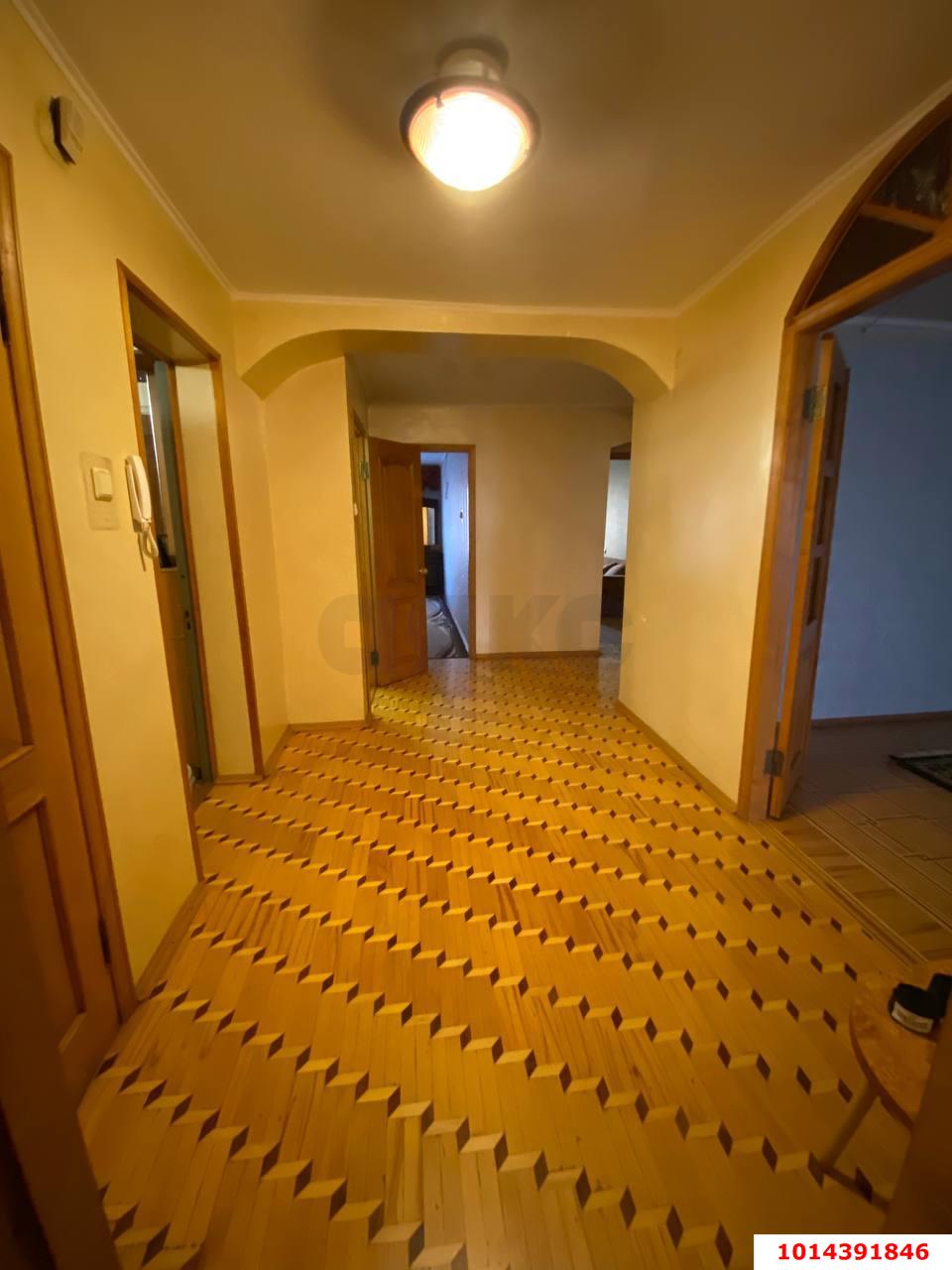 Фото №2: 4-комнатная квартира 126&nbsp;м², 4/10&nbsp;эт. - Краснодар, Прикубанский внутригородской округ, мкр. Завод Измерительных Приборов, ул. имени 40-летия Победы, 33/1