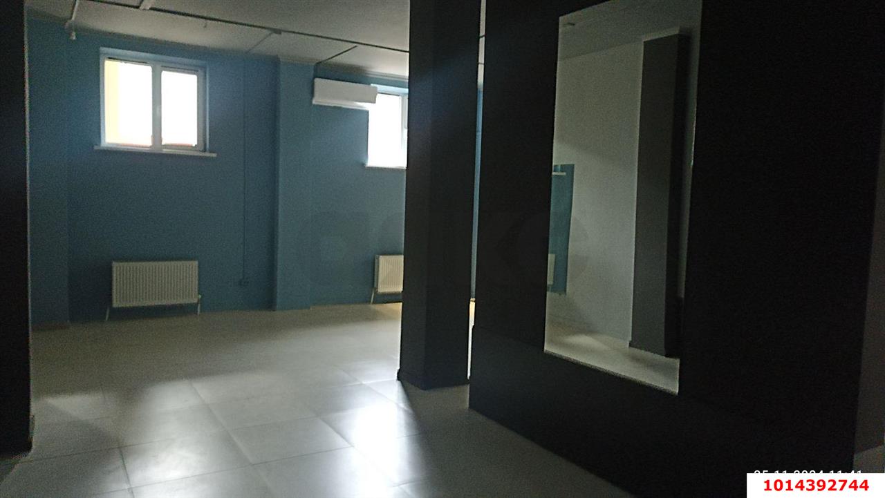 Фото №3: Торговое помещение 90&nbsp;м², 20&nbsp;эт. - Краснодар, Прикубанский внутригородской округ, мкр. ЖК Бауинвест, ул. имени 40-летия Победы, 186к1