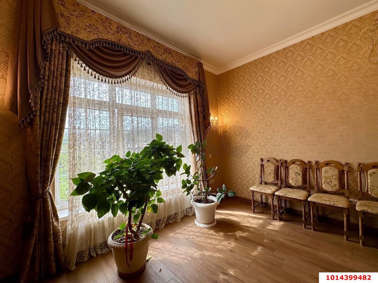 Фото №7: Дом 185&nbsp;м² + 19&nbsp;сот., 2&nbsp;эт. - Пластуновская, ул. Верхненабережная, 42