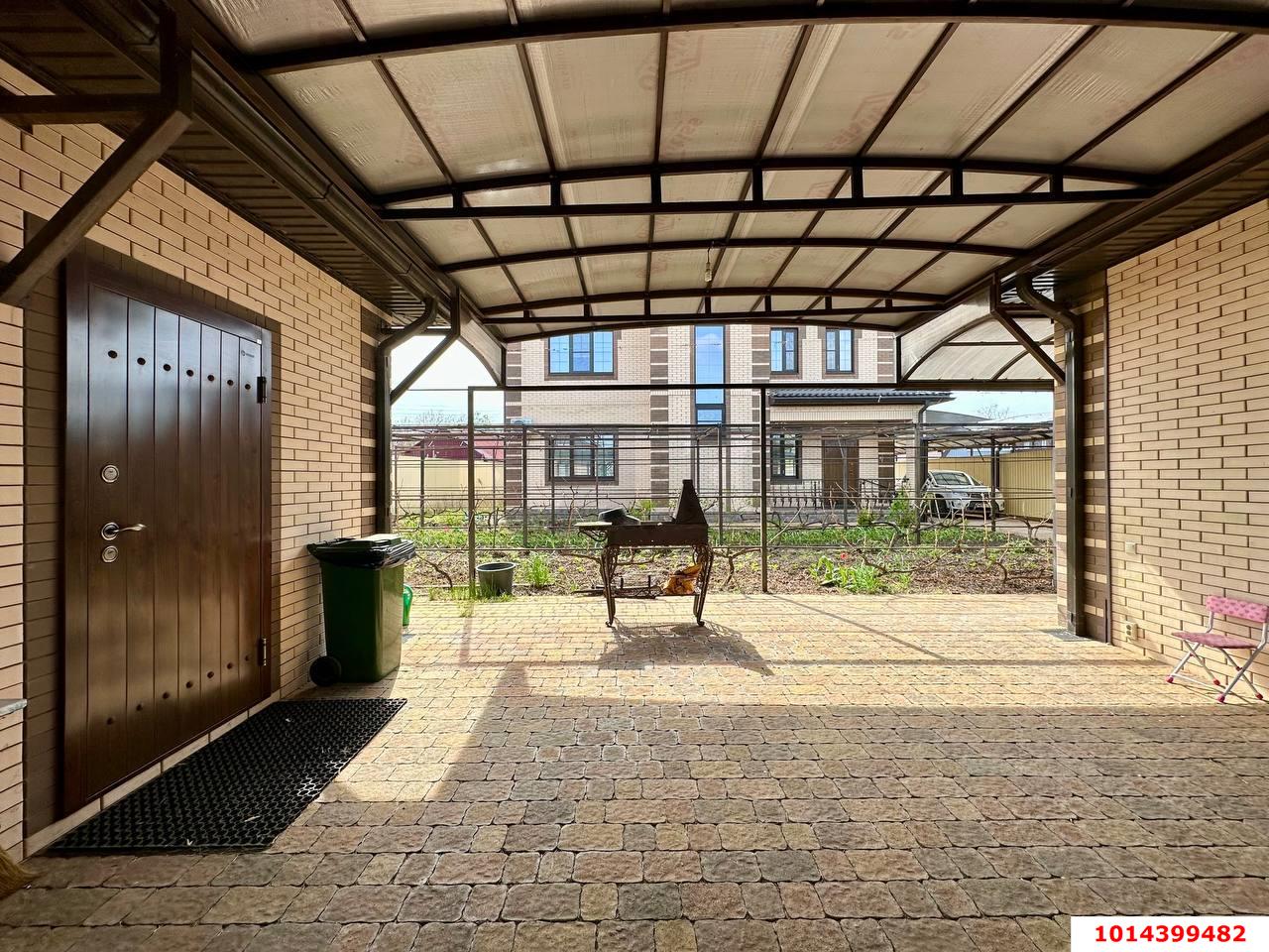 Фото №2: Дом 185&nbsp;м² + 19&nbsp;сот., 2&nbsp;эт. - Пластуновская, ул. Верхненабережная, 42