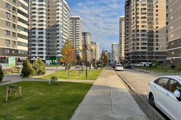 Фото №1: Торговое помещение 68&nbsp;м², 1/17&nbsp;эт. - Краснодар, мкр. жилой комплекс Инсити-Парк, ул. Командорская, 1/3