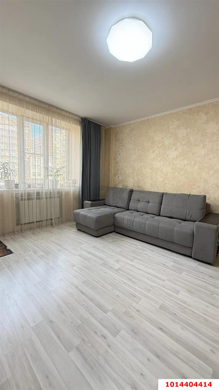 Фото №1: 2-комнатная квартира 61&nbsp;м², 2/7&nbsp;эт. - Краснодар, Прикубанский внутригородской округ, мкр. Краевая Клиническая Больница, ул. Восточно-Кругликовская, 94
