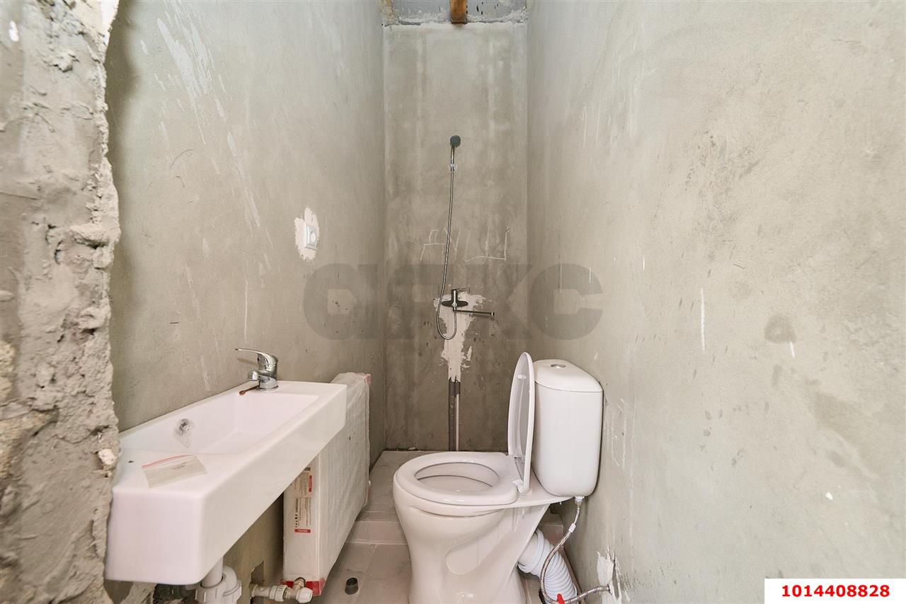 Фото №18: Дом 103&nbsp;м² + 2.07&nbsp;сот., 2&nbsp;эт. - Краснодар, Прикубанский внутригородской округ, Калинино, мкр. Завод Радиоизмерительных Приборов, б-р Интернациональный, 106