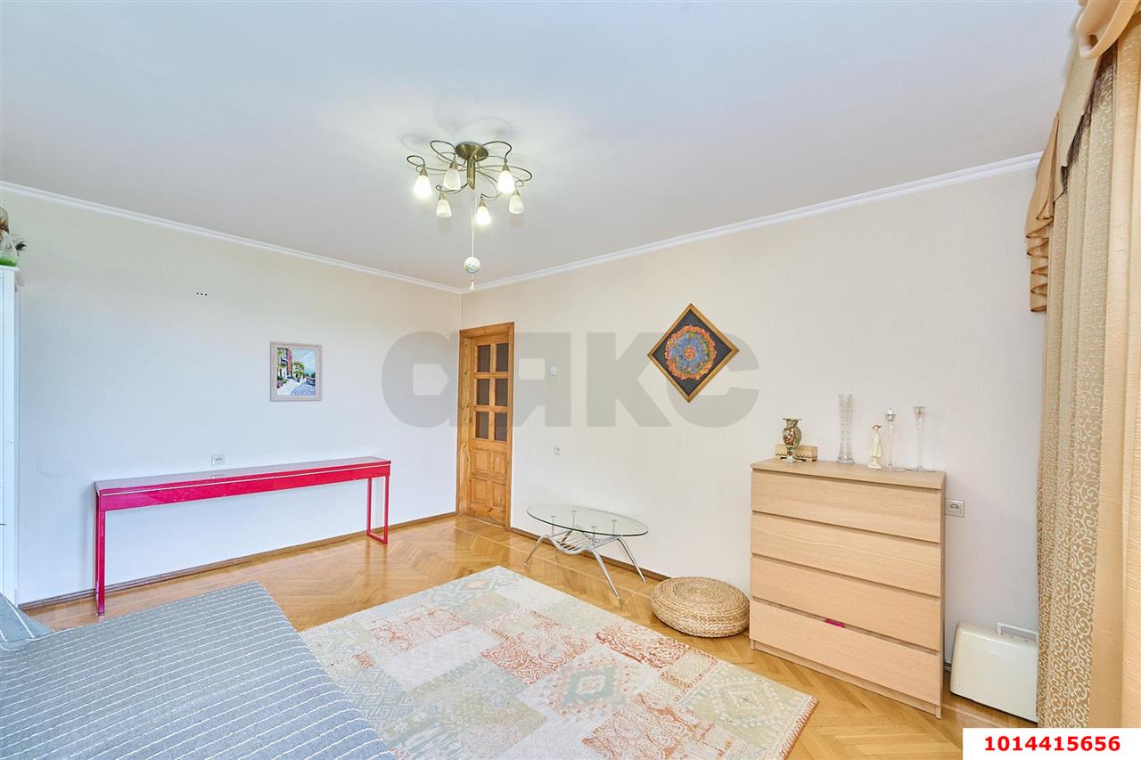 Фото №4: 3-комнатная квартира 72&nbsp;м², 6/14&nbsp;эт. - Краснодар, Западный внутригородской округ, Горгаз, мкр. Центральный, ул. Красина, 3/3