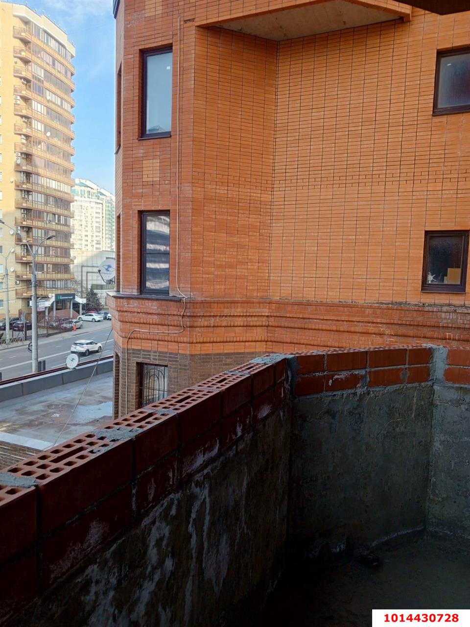 Фото №10: 3-комнатная квартира 103&nbsp;м², 3/16&nbsp;эт. - Краснодар, Западный внутригородской округ, мкр. Центральный, ул. Кубанская набережная, 56