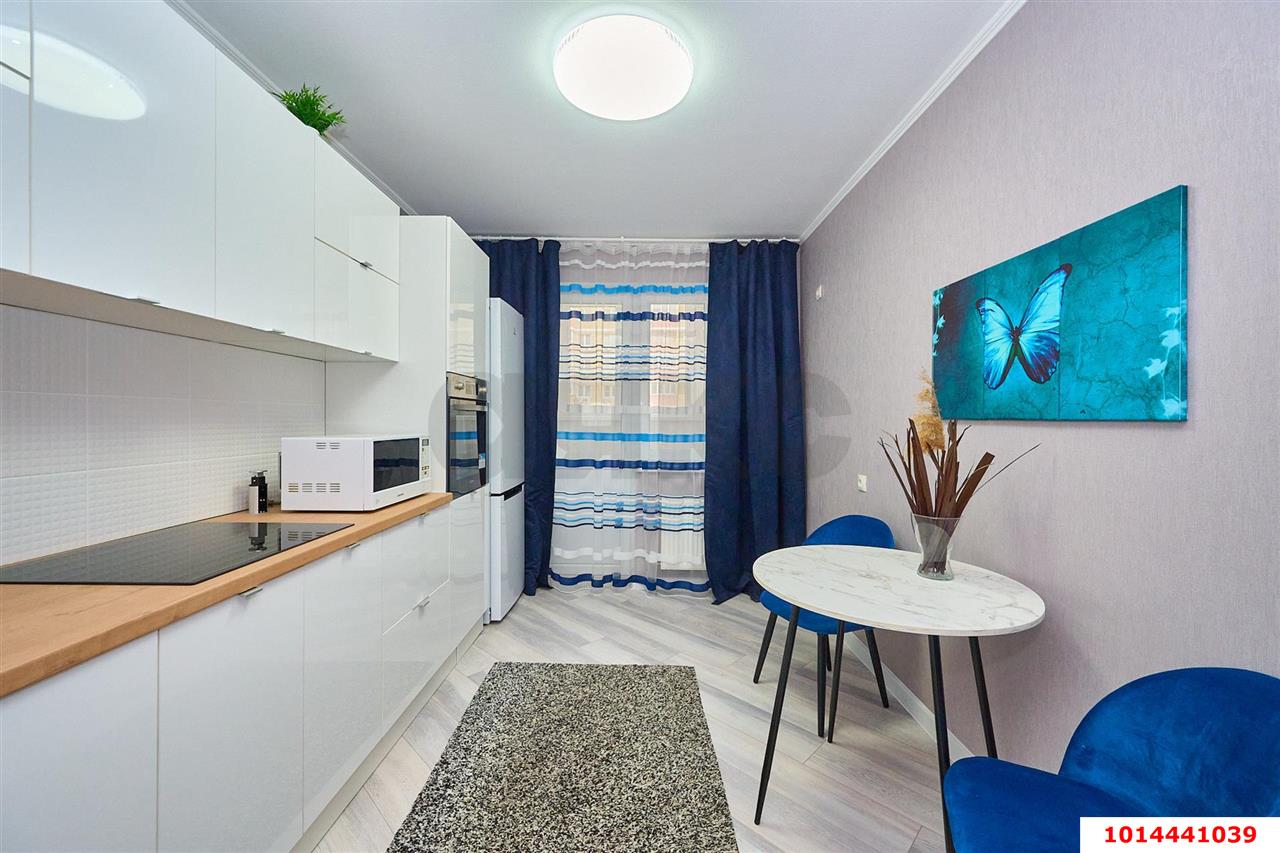 Фото №5: 1-комнатная квартира 45&nbsp;м², 9/17&nbsp;эт. - Краснодар, Прикубанский внутригородской округ, Музыкальный, ЖК Времена Года, мкр. имени Петра Метальникова, ул. Петра Метальникова, 5к1