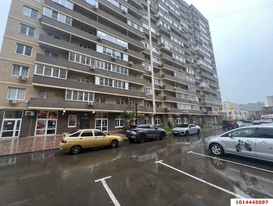 Фото №1: Торговое помещение 49&nbsp;м², 1/16&nbsp;эт. - Краснодар, Прикубанский внутригородской округ, мкр. жилой комплекс Дыхание, ул. Лётчика Позднякова, 2к13