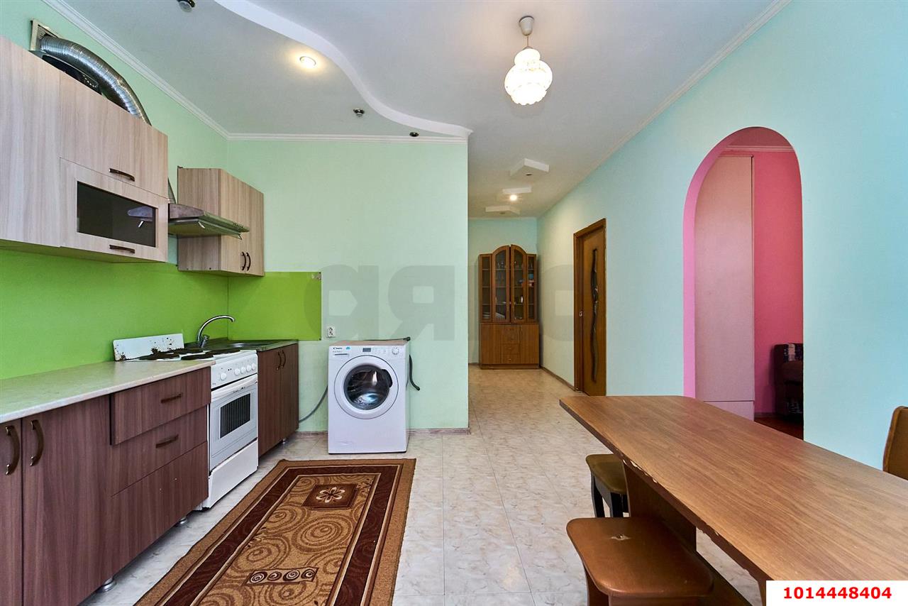 Фото №3: 2-комнатная квартира 45&nbsp;м², 1/3&nbsp;эт. - Краснодар, Прикубанский внутригородской округ, Калинино, мкр. Завод Радиоизмерительных Приборов, ул. Российская, 383