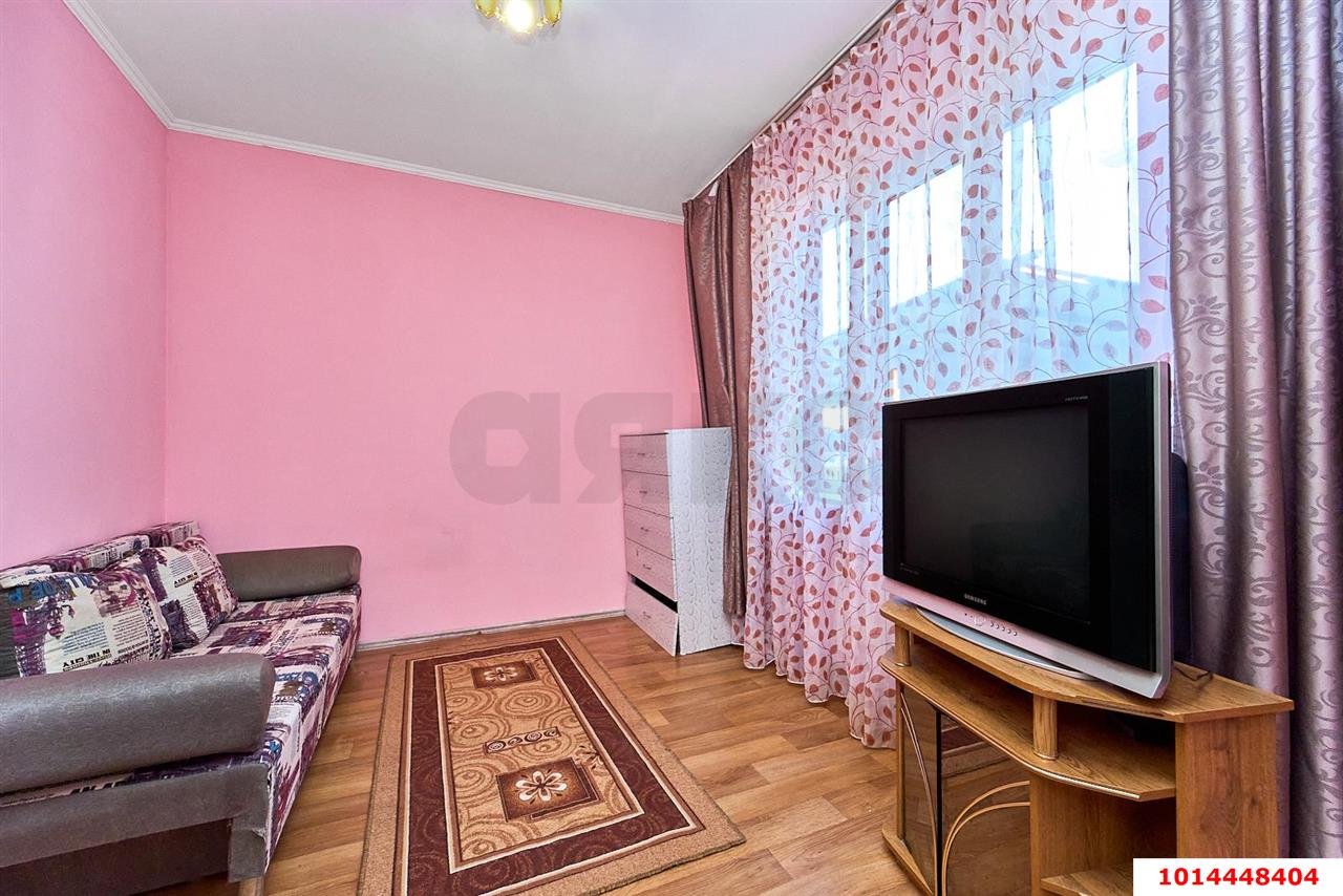 Фото №7: 2-комнатная квартира 45&nbsp;м², 1/3&nbsp;эт. - Краснодар, Прикубанский внутригородской округ, Калинино, мкр. Завод Радиоизмерительных Приборов, ул. Российская, 383