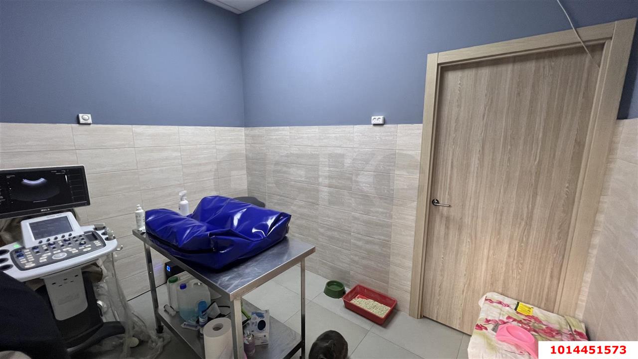 Фото №10: Торговое помещение 83&nbsp;м², 1/2&nbsp;эт. - Краснодар, Карасунский внутригородской округ, мкр. Комсомольский, ул. Уральская, 184/2