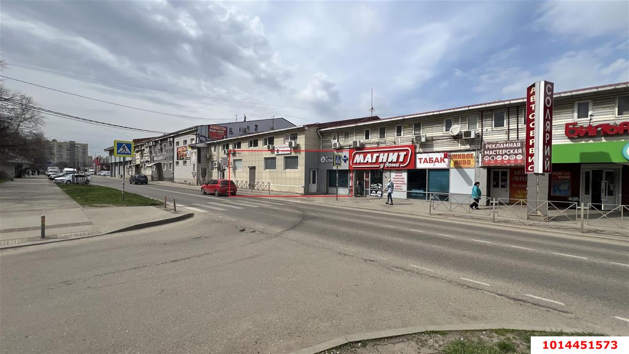 Фото №1: Торговое помещение 83&nbsp;м², 1/2&nbsp;эт. - Краснодар, Карасунский внутригородской округ, мкр. Комсомольский, ул. Уральская, 184/2