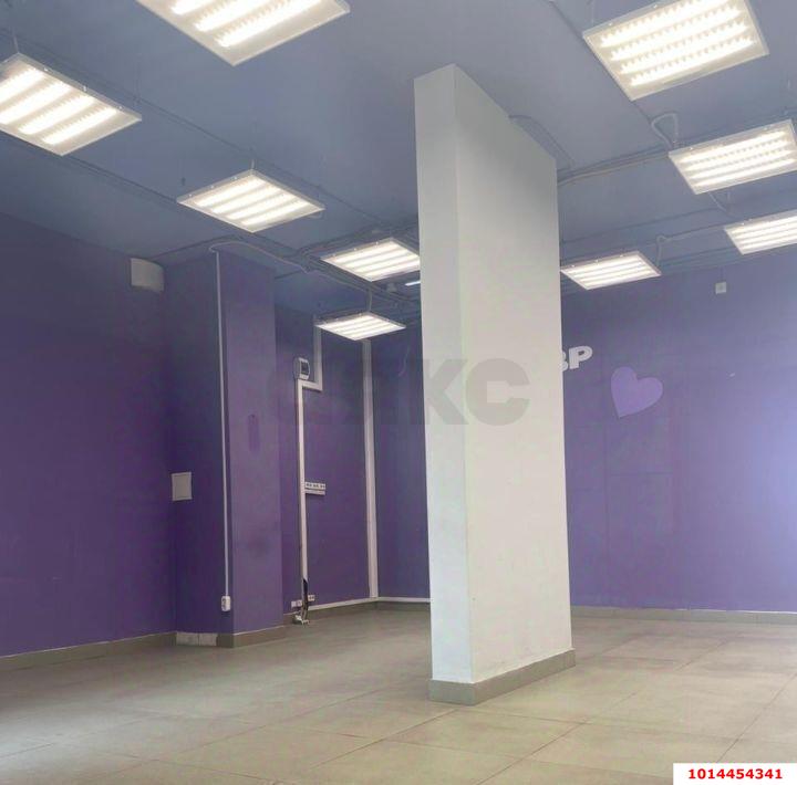 Фото №4: Торговое помещение 125&nbsp;м², 1/20&nbsp;эт. - Краснодар, Прикубанский внутригородской округ, Россинского, мкр. жилой комплекс Инсити-Парк, ул. Командорская, 1/2