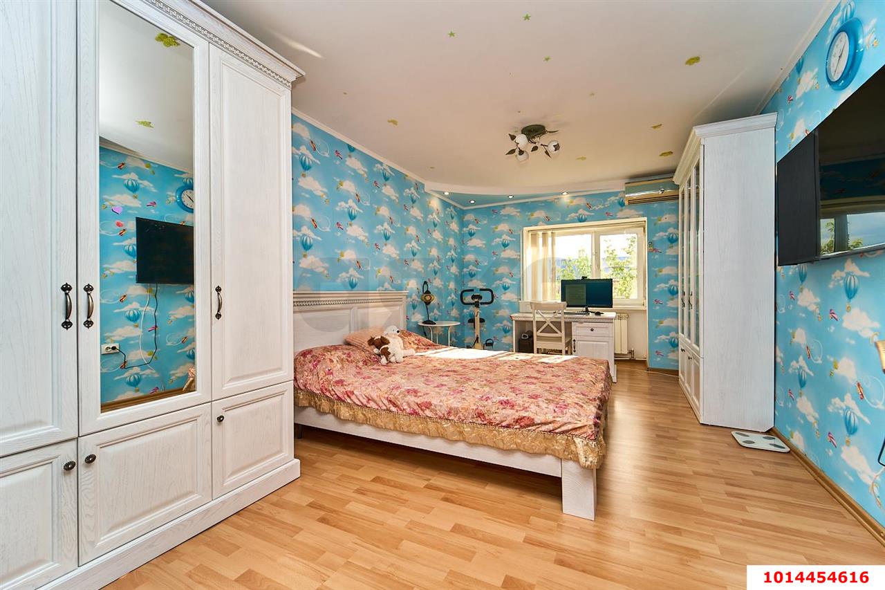Фото №8: Дом 204&nbsp;м² + 4&nbsp;сот., 2&nbsp;эт. - Краснодар, Карасунский внутригородской округ, мкр. Хлопчато-бумажный Комбинат, ул. Луначарского, 37