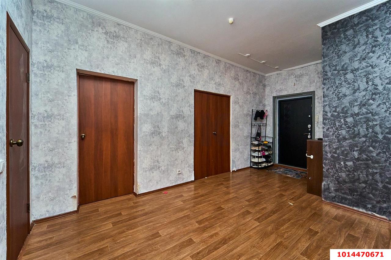 Фото №3: 2-комнатная квартира 85&nbsp;м², 3/16&nbsp;эт. - Краснодар, Центральный внутригородской округ, мкр. Завод Измерительных Приборов, ул. Зиповская, 3/3