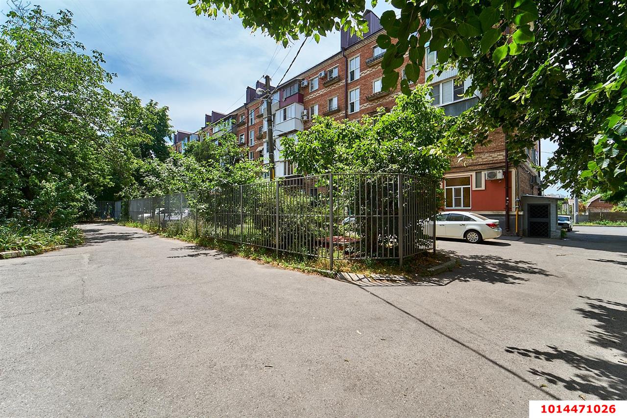 Фото №15: 3-комнатная квартира 67&nbsp;м², 5/5&nbsp;эт. - Краснодар, Сельскохозяйственный Институт, мкр. Западный внутригородской округ, ул. Урицкого, 6