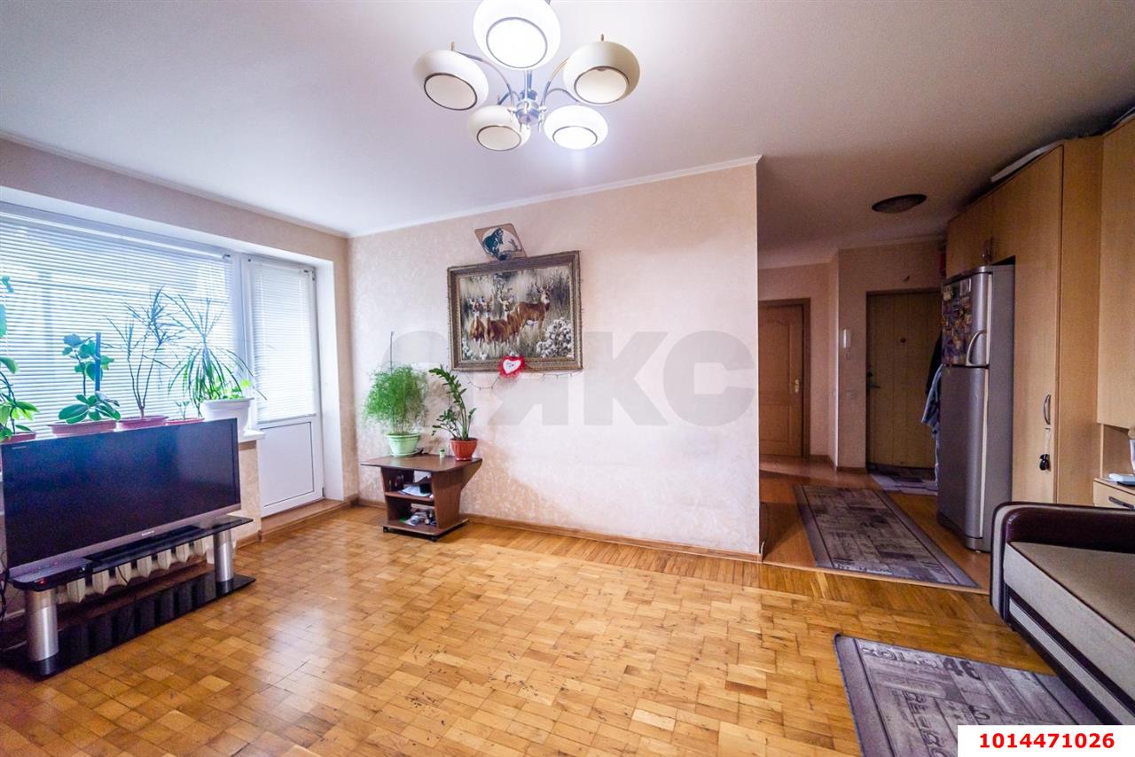 Фото №4: 3-комнатная квартира 67&nbsp;м², 5/5&nbsp;эт. - Краснодар, Сельскохозяйственный Институт, мкр. Западный внутригородской округ, ул. Урицкого, 6