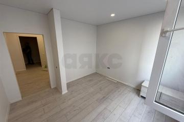Фото №1: 1-комнатная квартира 27 м², 2/3 эт. - Краснодар, мкр. ЖК Арбатский, ул. Цезаря Куникова, 18лит6