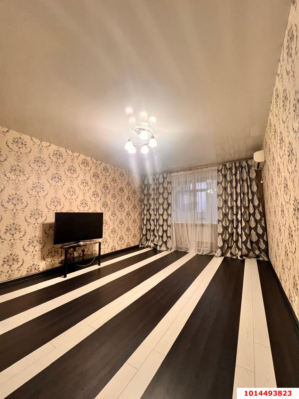 Фото №3: 3-комнатная квартира 112&nbsp;м², 3/4&nbsp;эт. - Краснодар, Прикубанский внутригородской округ, Калинино, мкр. Завод Радиоизмерительных Приборов