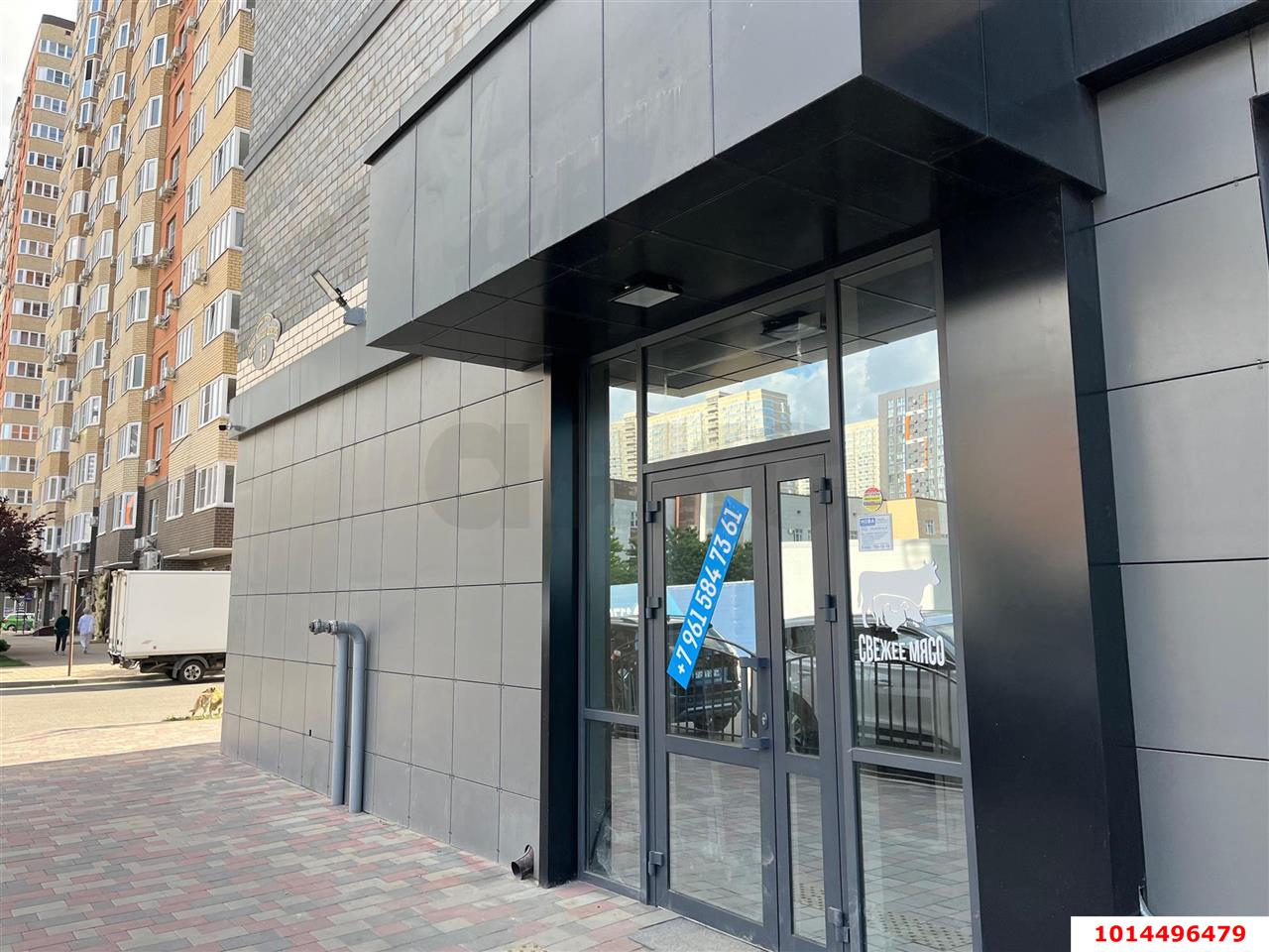 Фото №4: Торговое помещение 64&nbsp;м², 1/24&nbsp;эт. - Краснодар, Прикубанский внутригородской округ, ЖК Губернский, мкр. 7-й квартал, ул. имени Героя Николая Шевелёва, 13