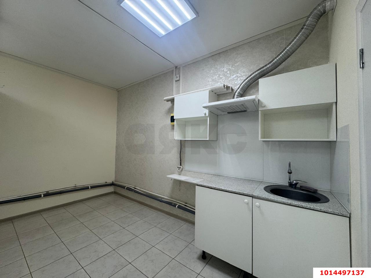 Фото №4: Торговое помещение 36&nbsp;м², 16&nbsp;эт. - Краснодар, Прикубанский внутригородской округ, имени Петра Метальникова, мкр. жилой комплекс Победа, ул. Евгении Жигуленко, 9