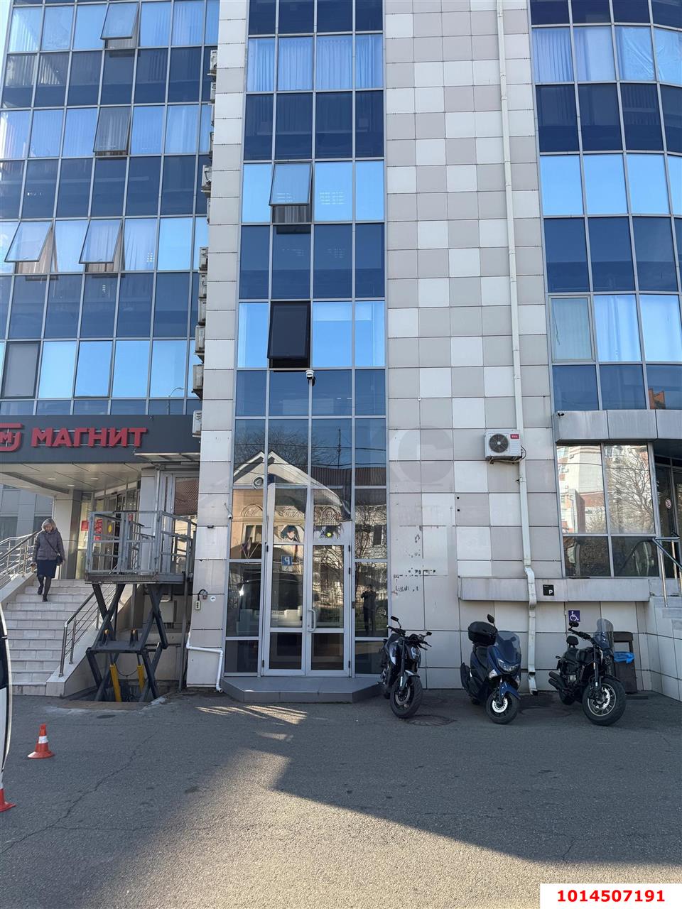 Фото №3: Торговое помещение 250&nbsp;м², 1/8&nbsp;эт. - Краснодар, мкр. Западный внутригородской округ, ул. имени Дзержинского, 7