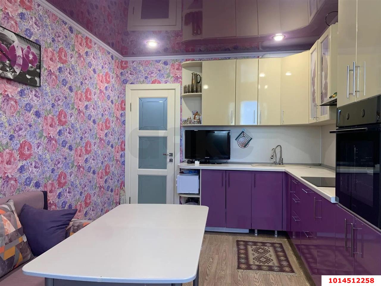 Фото №1: 2-комнатная квартира 72&nbsp;м², 15/16&nbsp;эт. - Краснодар, Прикубанский внутригородской округ, Музыкальный, мкр. ЖК Времена Года, ул. Евгении Жигуленко, 4