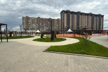 Фото №1: Торговое помещение 82&nbsp;м², 1/25&nbsp;эт. - Краснодар, мкр. жилой комплекс Сармат, ул. Константина Гондаря, 98к1