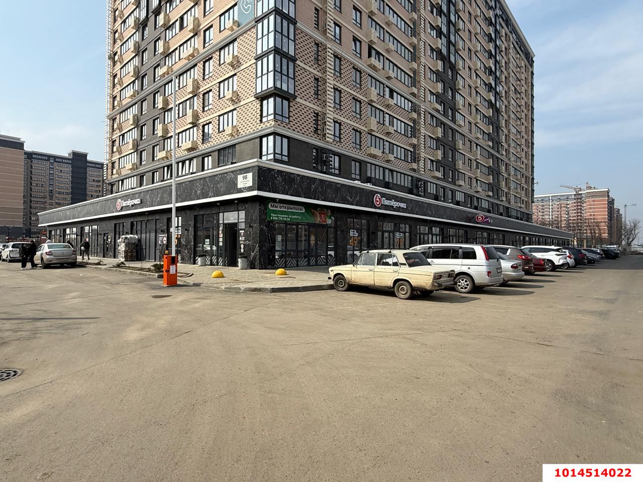 Фото №5: Торговое помещение 82&nbsp;м², 1/25&nbsp;эт. - Краснодар, Прикубанский внутригородской округ, мкр. жилой комплекс Сармат, ул. Константина Гондаря, 98к1