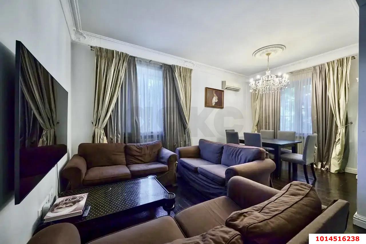 Фото №1: 3-комнатная квартира 120&nbsp;м², 3/5&nbsp;эт. - Краснодар, мкр. Западный внутригородской округ, ул. Рашпилевская, 132