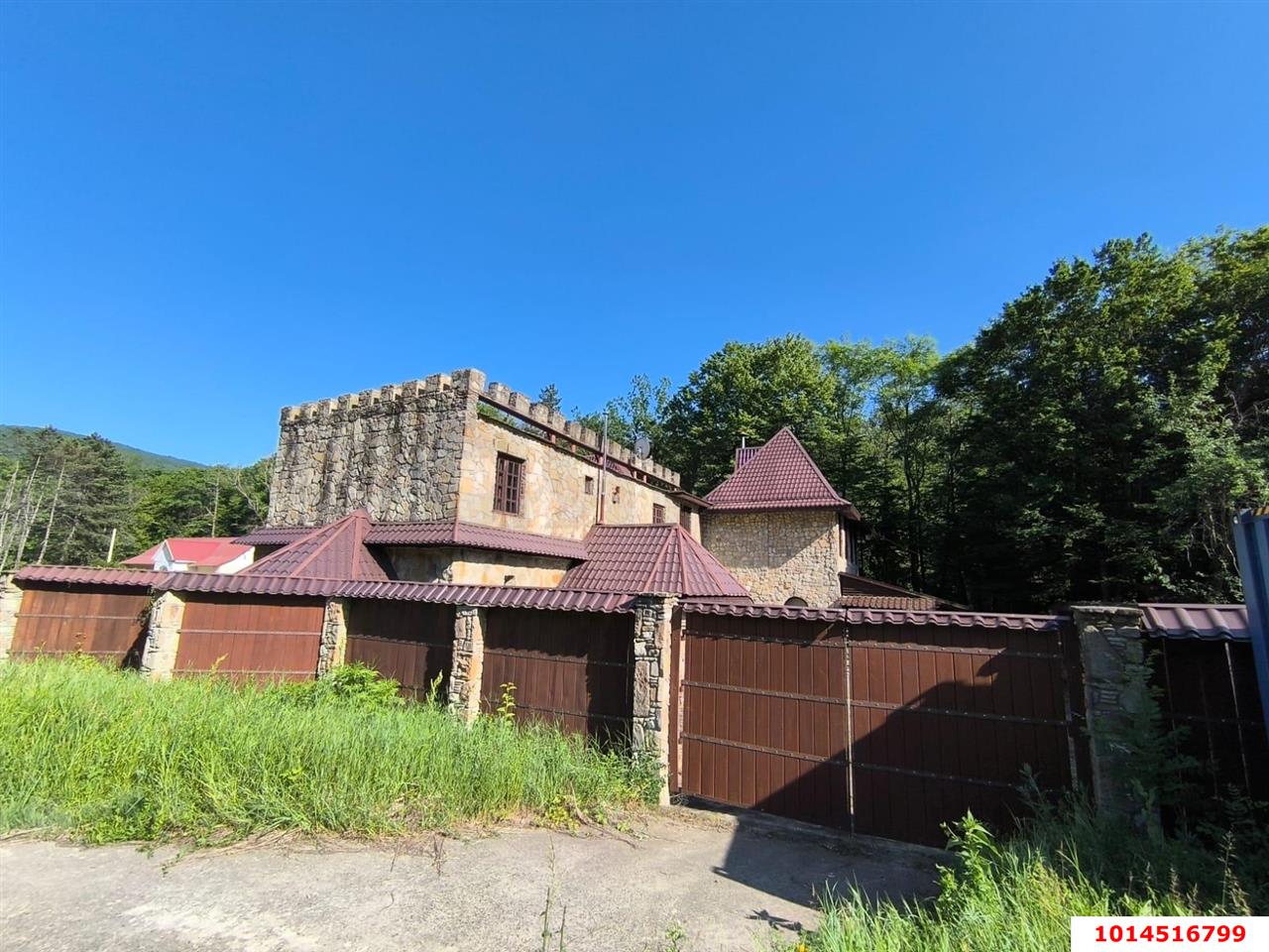 Фото №2: Отдельное здание 577&nbsp;м², 1/2&nbsp;эт. - Краснодарский край муниципальный округ Горячий Ключ