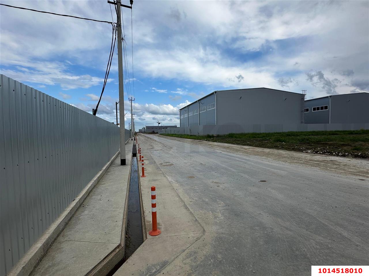Фото №3: Производственное помещение 1400&nbsp;м², 1/1&nbsp;эт. - Краснодар, Западный внутригородской округ, Горгаз, мкр. Центральный, ул. Захарова, 10к8