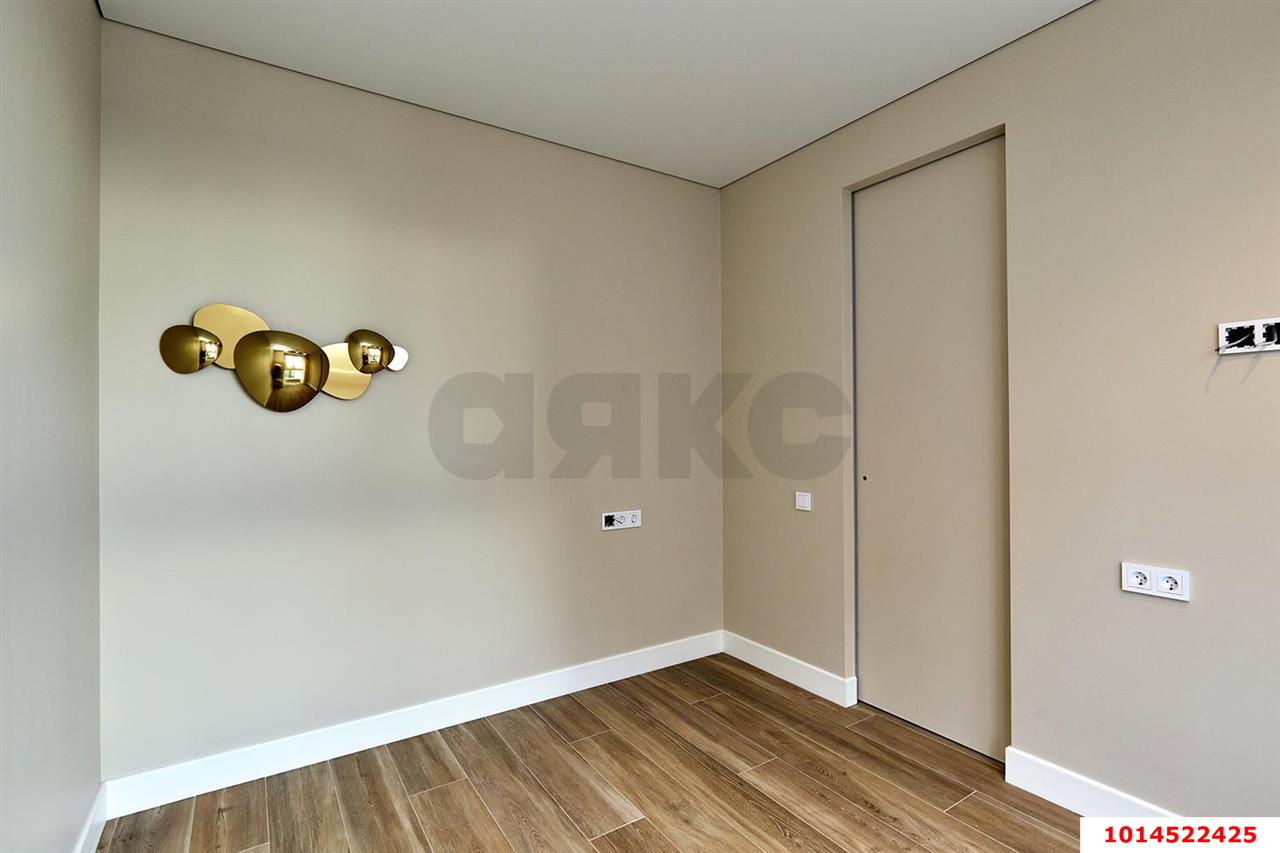 Фото №5: 1-комнатная квартира 40&nbsp;м², 16/25&nbsp;эт. - Краснодар, Прикубанский внутригородской округ, ЖК Кубанский, мкр. Завод Измерительных Приборов, ул. Зиповская, 34к2