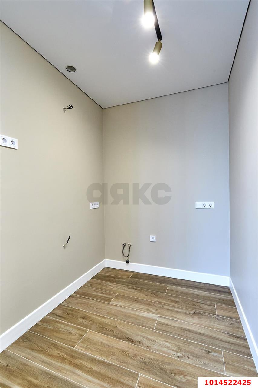 Фото №6: 1-комнатная квартира 40&nbsp;м², 16/25&nbsp;эт. - Краснодар, Прикубанский внутригородской округ, ЖК Кубанский, мкр. Завод Измерительных Приборов, ул. Зиповская, 34к2