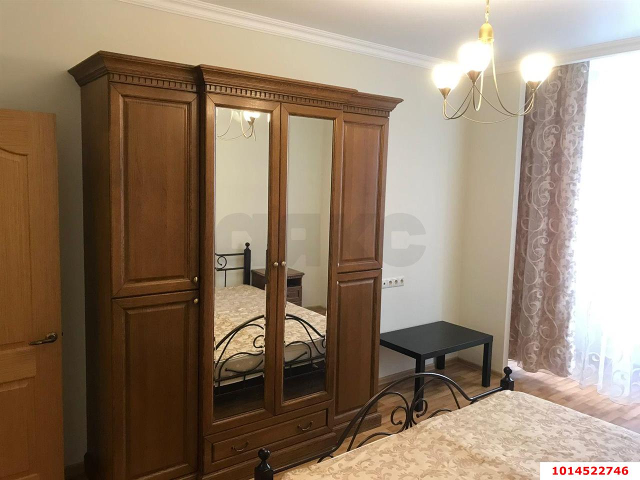 Фото №5: 2-комнатная квартира 85&nbsp;м², 1/16&nbsp;эт. - Краснодар, Западный внутригородской округ, мкр. Юбилейный, пр-кт Чекистов, 26/3