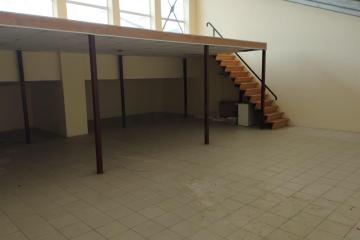 Фото №1: Торговое помещение 190&nbsp;м², 1/2&nbsp;эт. - Краснодар, мкр. Хлопчато-бумажный Комбинат, ул. Сормовская, 7