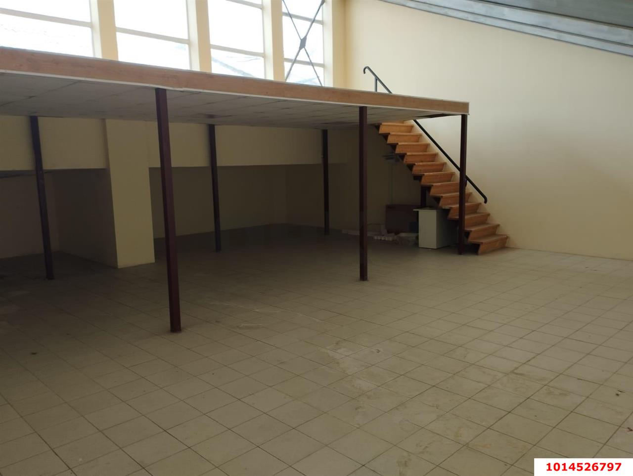 Фото №1: Торговое помещение 190&nbsp;м², 1/2&nbsp;эт. - Краснодар, Карасунский внутригородской округ, мкр. Хлопчато-бумажный Комбинат, ул. Сормовская, 7