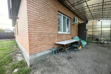Фото №1: Дом 174&nbsp;м² + 9&nbsp;сот., 2&nbsp;эт. - Южный, ул. Спортивная, 71